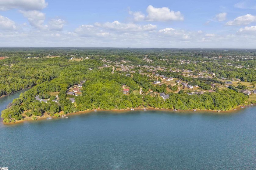 Tucked inside the gated community of Pennington Park on Lake - photo 4