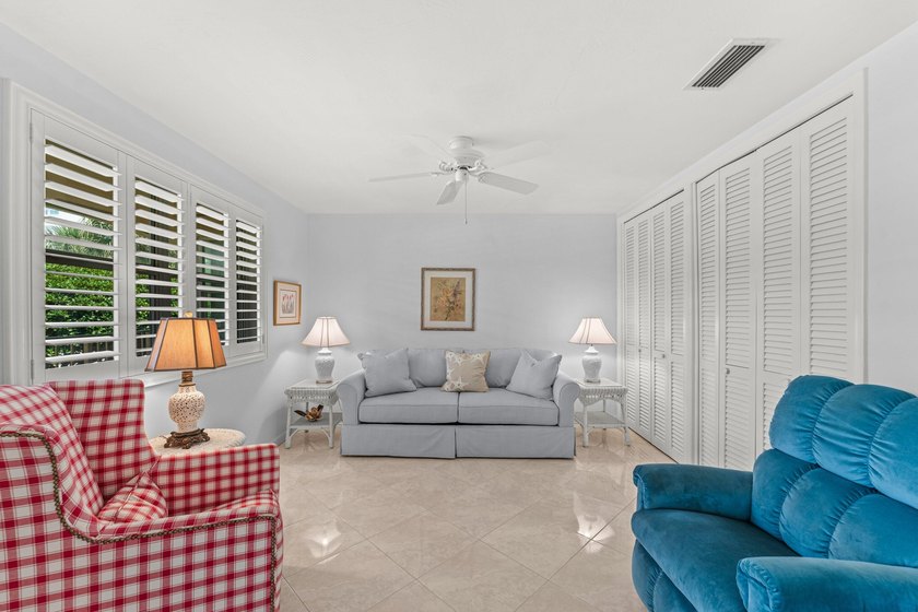 Location truly is everything. Just steps from the beach, this - photo 20