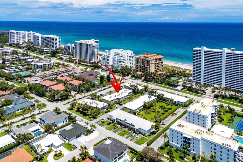 Location truly is everything. Just steps from the beach, this - photo 27