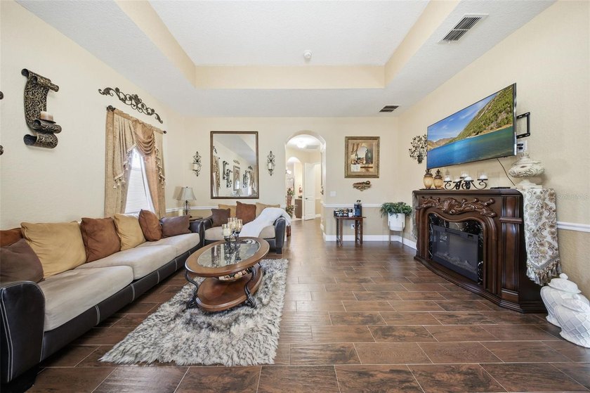 Welcome to a rare opportunity to own a beautifully appointed - photo 41