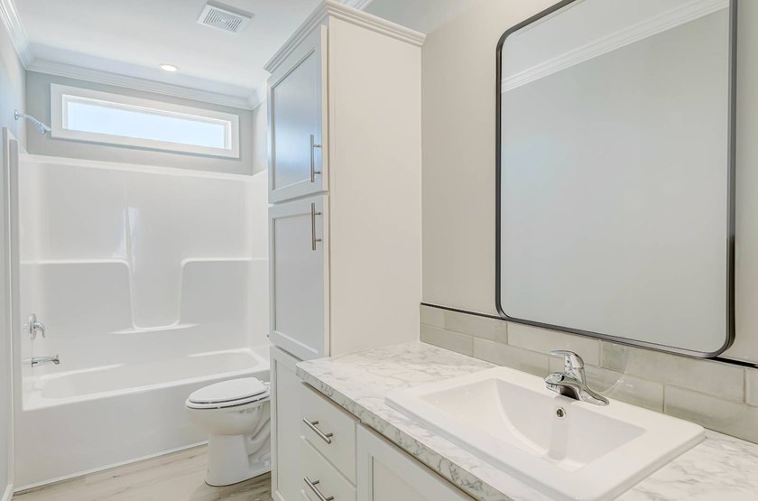 PRICE REDUCED Brand New 2025 Palm Harbor! 1386 sq Ft of beauty - photo 11