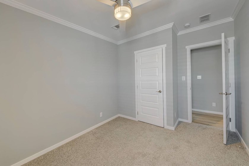 PRICE REDUCED Brand New 2025 Palm Harbor! 1386 sq Ft of beauty - photo 14