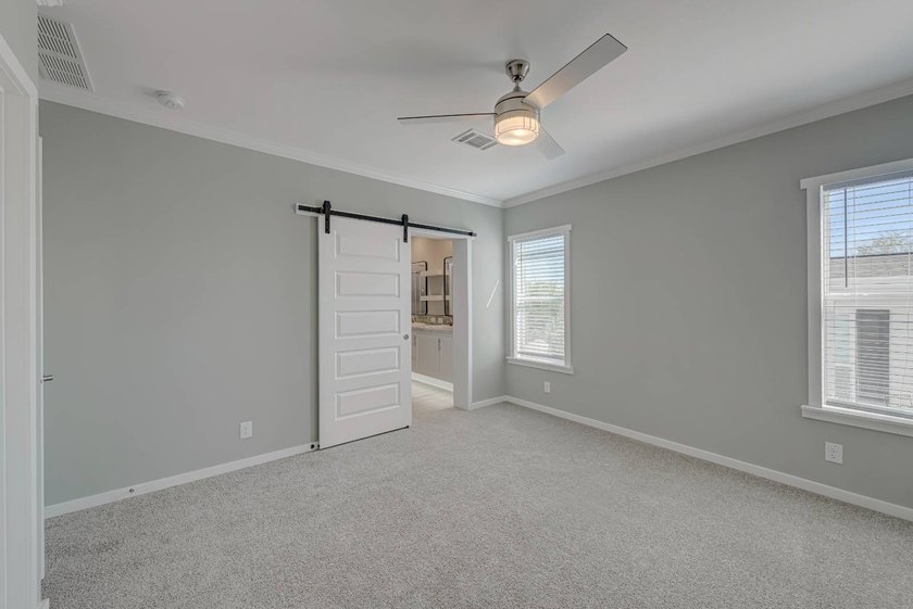 PRICE REDUCED Brand New 2025 Palm Harbor! 1386 sq Ft of beauty - photo 17