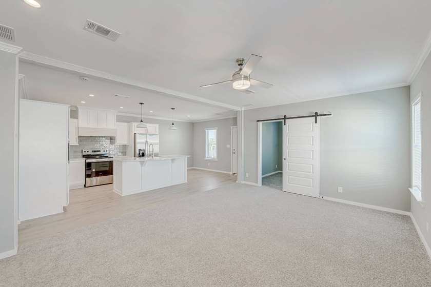 PRICE REDUCED Brand New 2025 Palm Harbor! 1386 sq Ft of beauty - photo 23