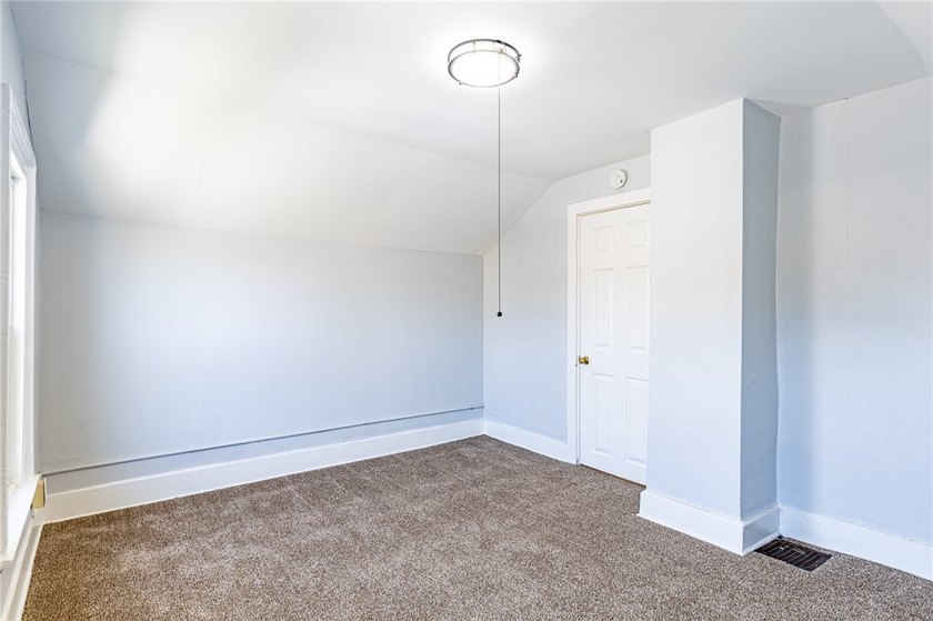 Another Rockin' Rochester Property! Welcome to a great - photo 25