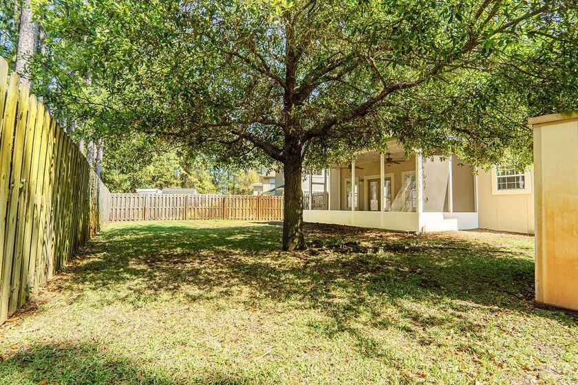 Very well maintained home with a new roof on 10-1-21, new - photo 37
