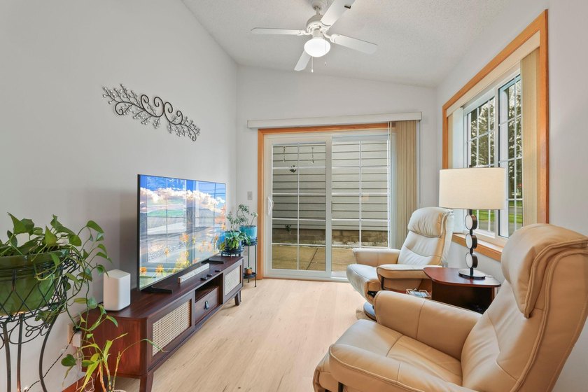 Welcome to easy, single-level living in this beautifully updated - photo 12