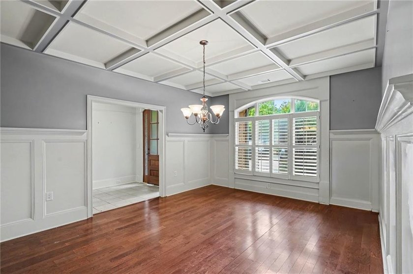 Welcome to this custom built, 4 sides brick home with stone - photo 33