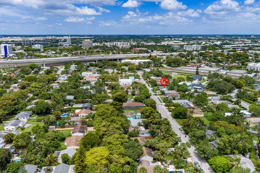Outstanding Development Opportunity on an Essentially Double Lot - photo 25