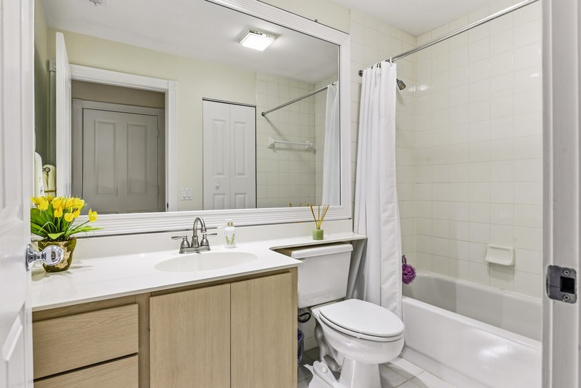 Beautifully updated and impeccably maintained 2-bedroom, 2-bath - photo 20