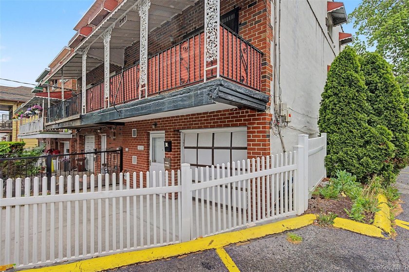 Attention Investors and Owner-Occupants! Welcome to 1010 East - photo 24