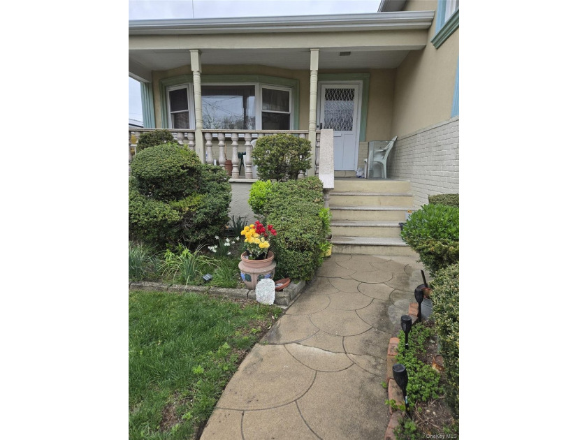 Welcome to this solid, split-level home in the heart of - photo 2