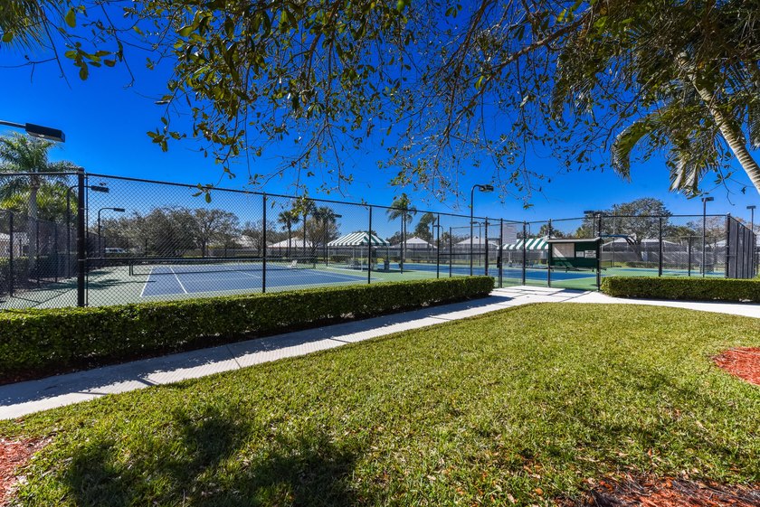 Beautifully updated and impeccably maintained 2-bedroom, 2-bath - photo 46