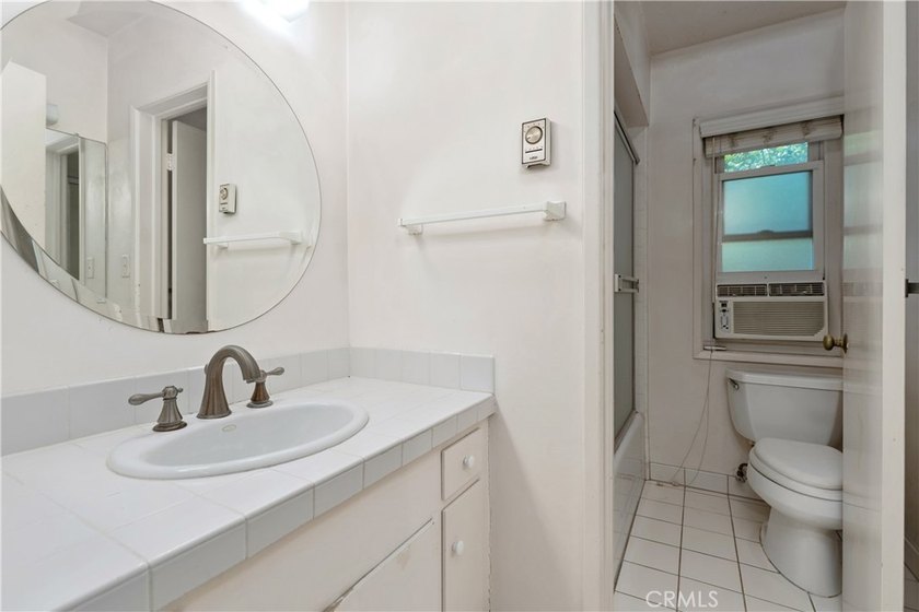 Potential! Potential! First time on the market in 50 years. This - photo 27