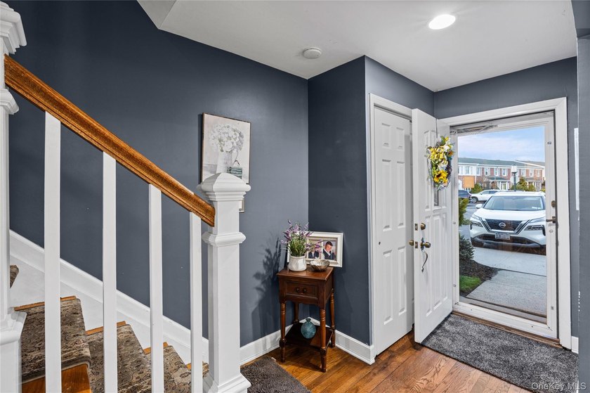 Welcome To This Turn Key 3 Bed 1.5 Bath Townhome With A Full - photo 2
