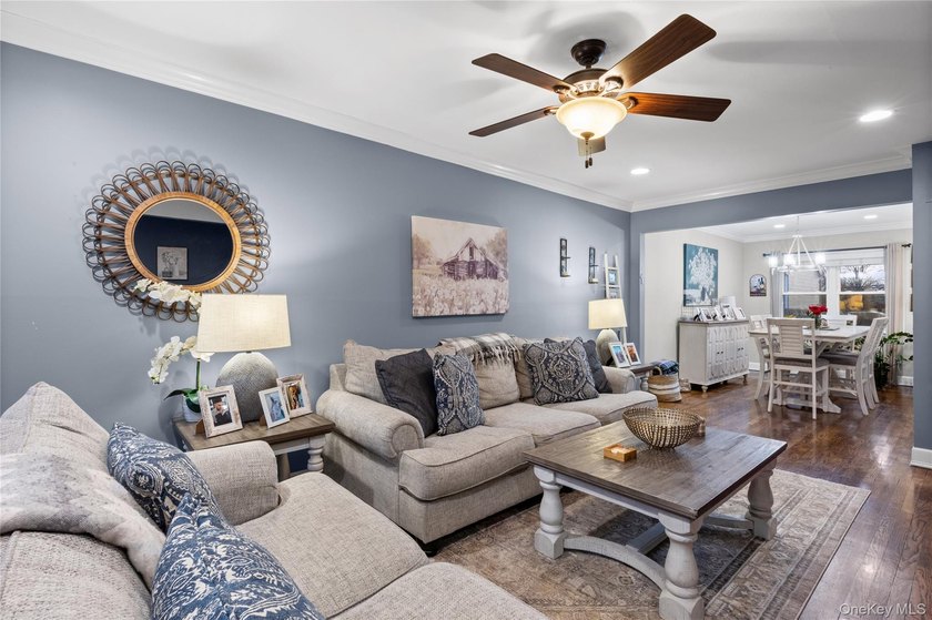 Welcome To This Turn Key 3 Bed 1.5 Bath Townhome With A Full - photo 3