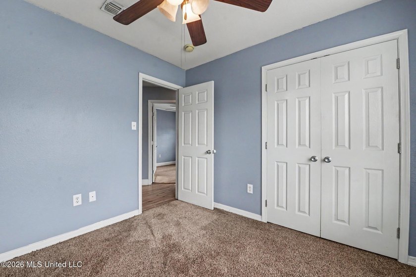 Adorable 3br/2ba home located in the Fairfield subdivision and - photo 17