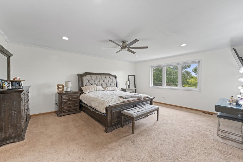 Luxury Living with Spectacular Golf Course Views! Welcome to - photo 35
