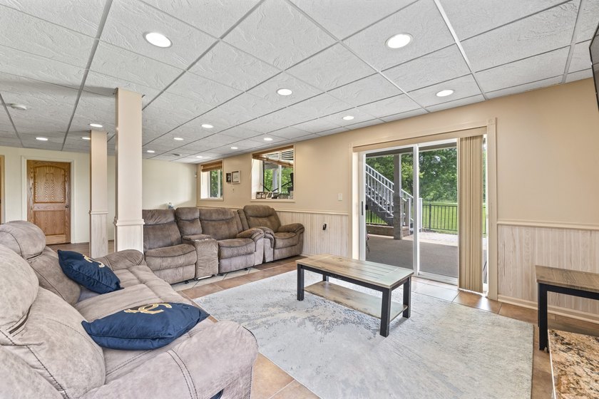 Luxury Living with Spectacular Golf Course Views! Welcome to - photo 41