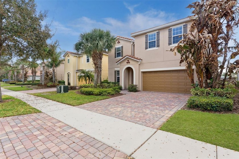 PRICED TO SELL!  BRAND NEW FLOORING o FRESH INTERIOR &amp; EXTERIOR - photo 4