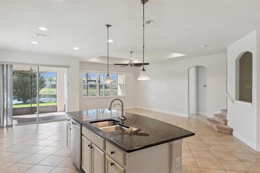 PRICED TO SELL!  BRAND NEW FLOORING o FRESH INTERIOR &amp; EXTERIOR - photo 10