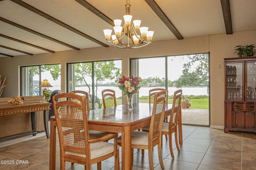 Welcome to 808 Plantation Drive, a stunning blend of plantation - photo 12