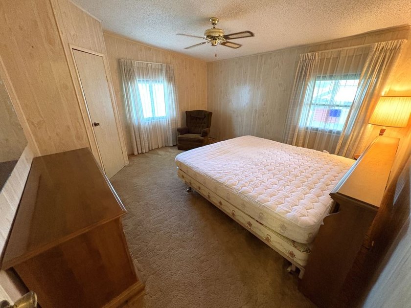 Welcome to Clover Leaf Farms a 55+ age-qualified active and - photo 14