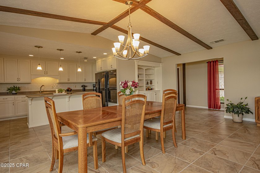 Welcome to 808 Plantation Drive, a stunning blend of plantation - photo 15