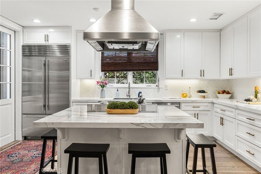 Elegant, contemporary Cape Cod living awaits just two blocks - photo 22