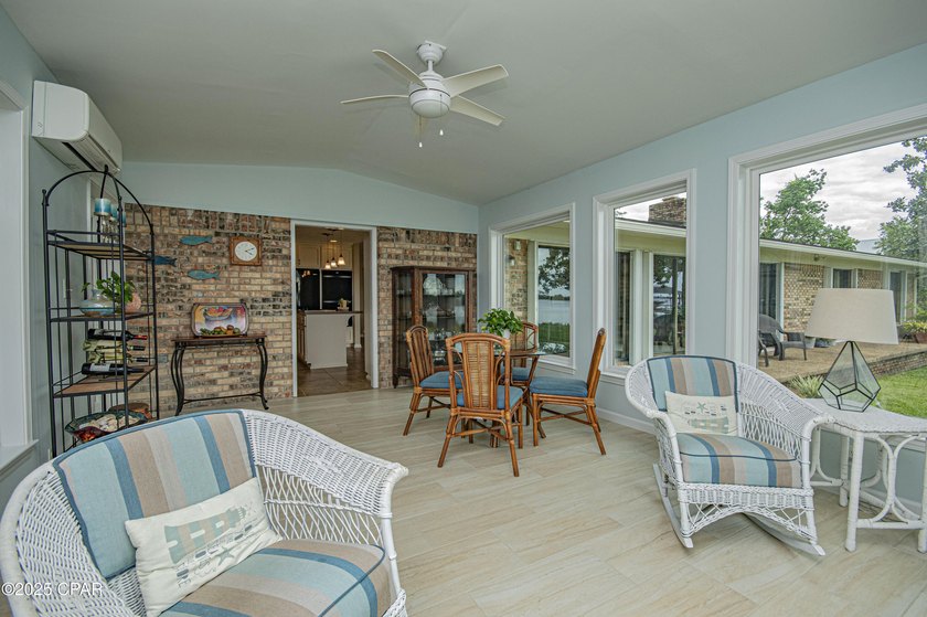 Welcome to 808 Plantation Drive, a stunning blend of plantation - photo 23