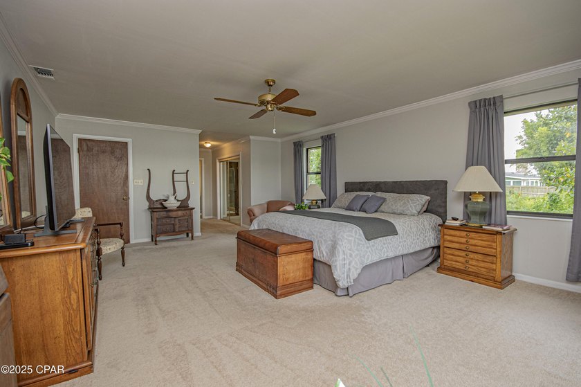 Welcome to 808 Plantation Drive, a stunning blend of plantation - photo 28