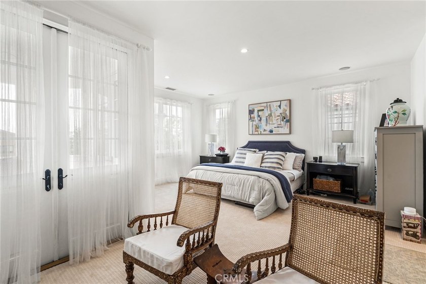 Elegant, contemporary Cape Cod living awaits just two blocks - photo 35