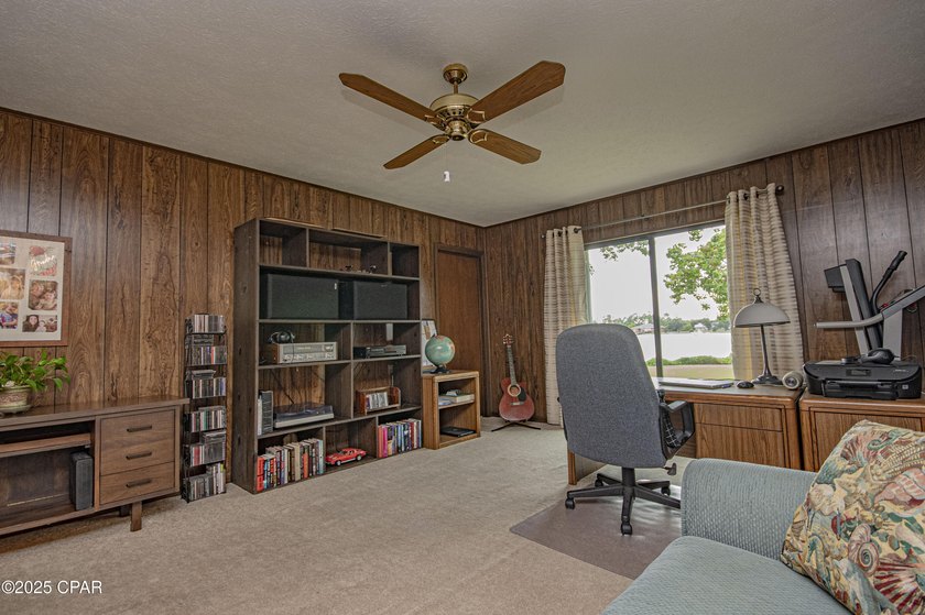 Welcome to 808 Plantation Drive, a stunning blend of plantation - photo 37