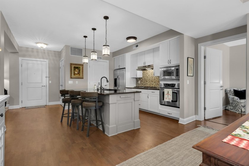 Welcome to Unit 307 in the Oxford Hill Condominiums, ideally - photo 5