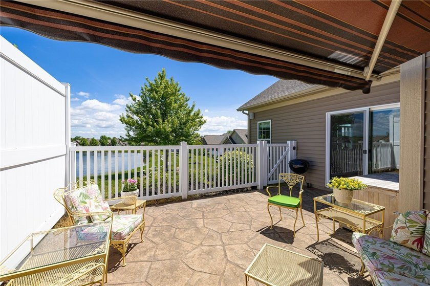 Welcome to 3238 Abbey Road, where luxury meets maintenance-free - photo 6