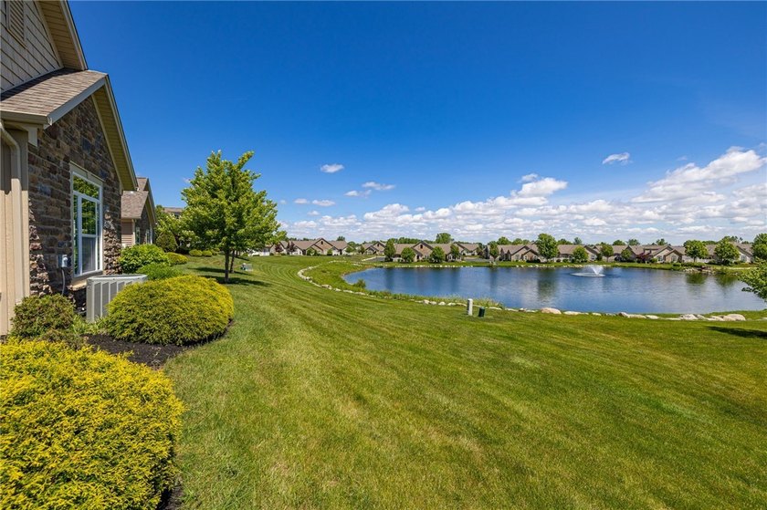 Welcome to 3238 Abbey Road, where luxury meets maintenance-free - photo 7