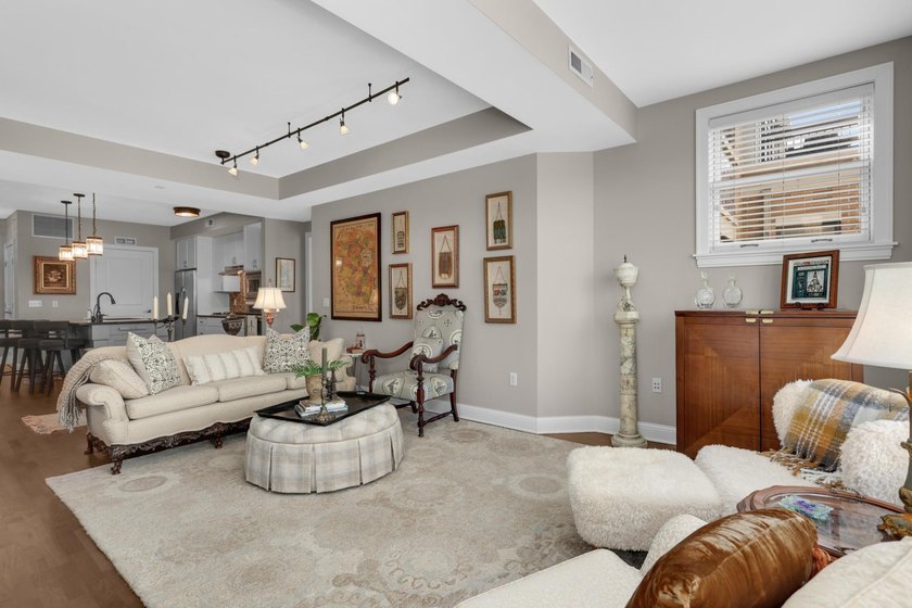 Welcome to Unit 307 in the Oxford Hill Condominiums, ideally - photo 9