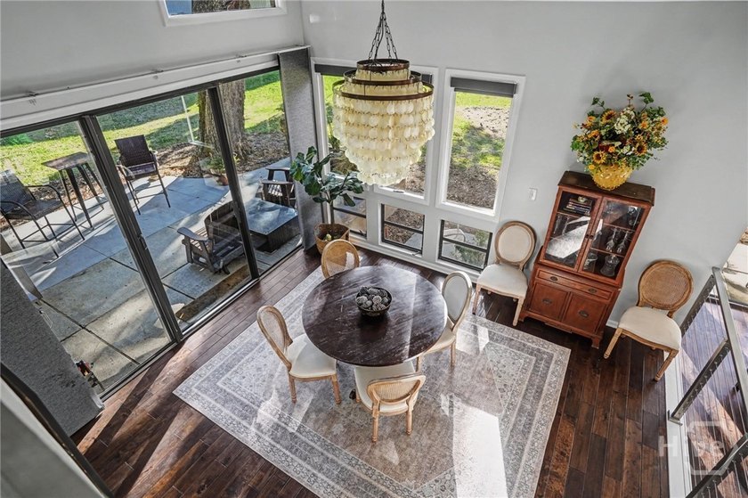This beautifully updated end-unit condo offers the perfect - photo 15