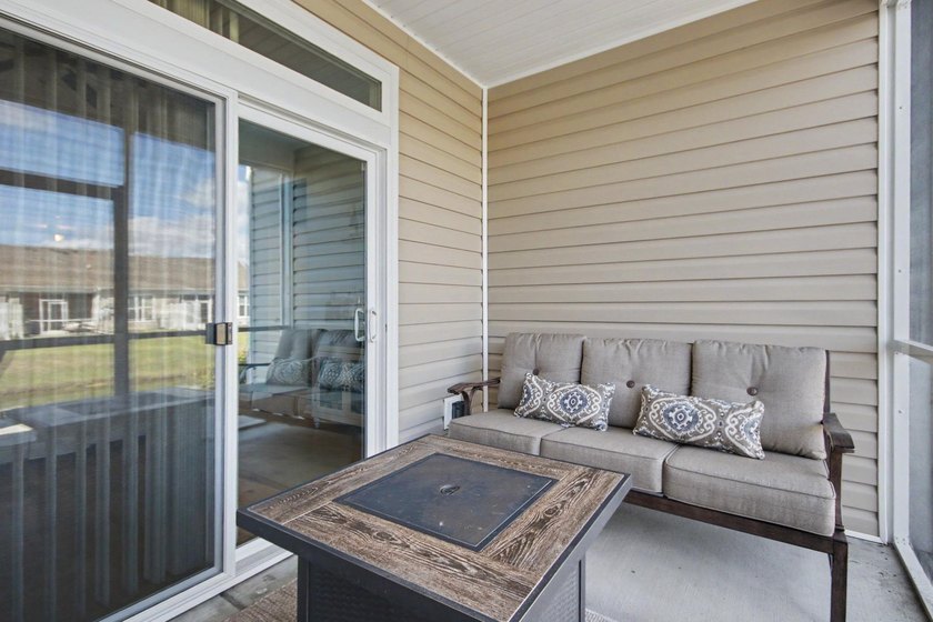 Welcome to your dream home in the sought-after Bella Vita - photo 33