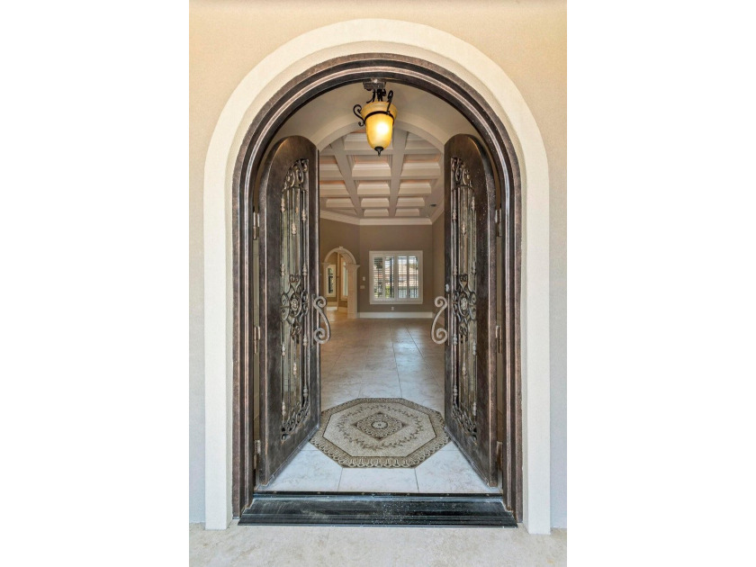 Amazing opportunity to own this custom built Single Story beach - photo 3