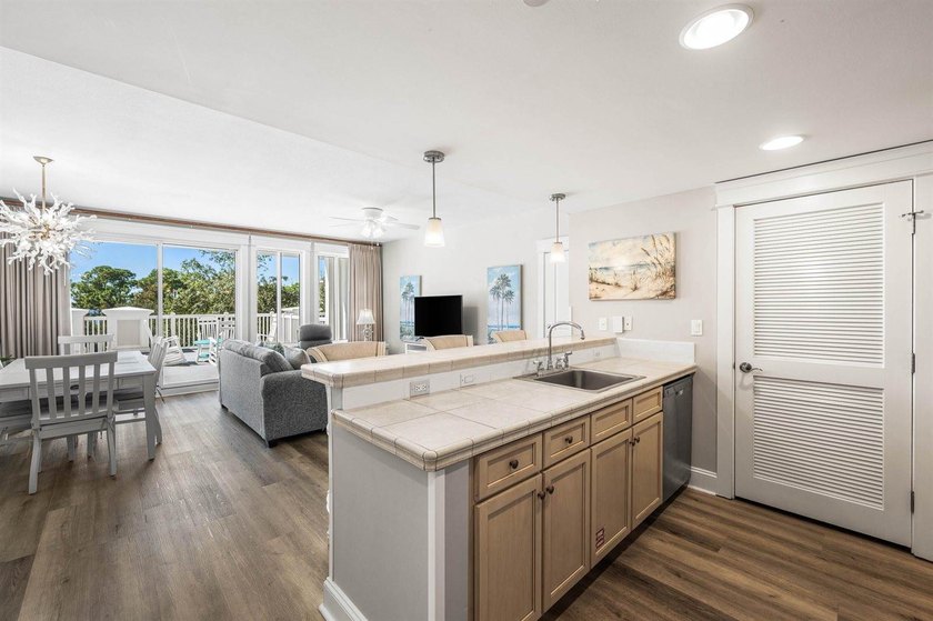 With one of the biggest balconies in Sandestin, this unit - photo 10