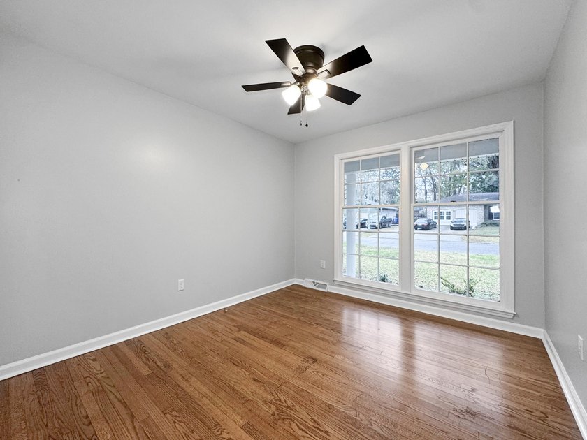 Welcome home to Evanston Estates -- a hidden gem in North - photo 12