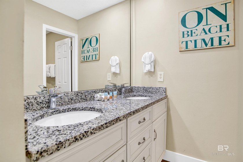Welcome to Regatta 305B, your spacious Gulf-side retreat where - photo 17
