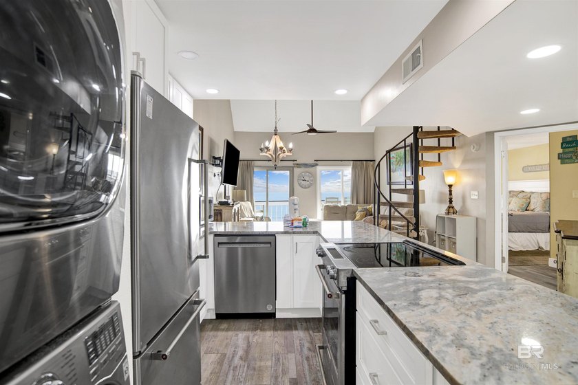 Welcome to Regatta 305B, your spacious Gulf-side retreat where - photo 22