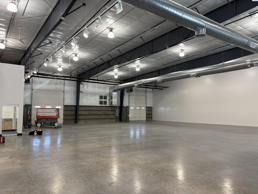 MLS# 289659 This retail/flex property features frontage along - photo 4