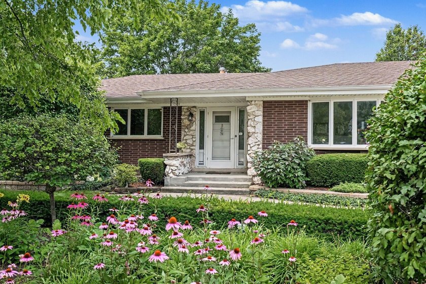 252 Cardinal Dr - photo 2