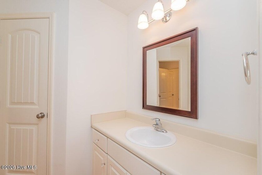Stunning lakefront home in desirable Modoc Shores with a NEW - photo 31