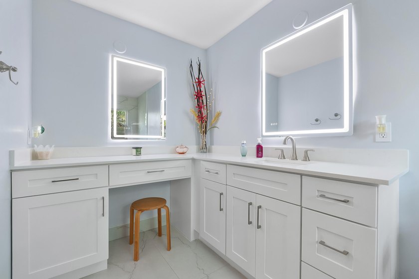 RARELY available end unit townhome with lots of privacy, a - photo 33