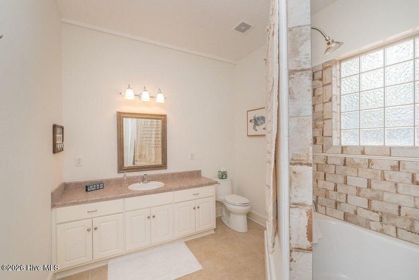 Stunning lakefront home in desirable Modoc Shores with a NEW - photo 46