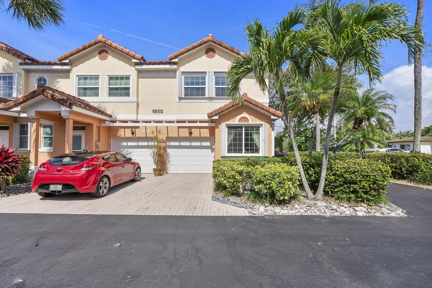 RARELY available end unit townhome with lots of privacy, a - photo 49